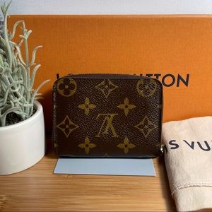 🌟SOLD🌟 LOUIS VUITTON Monogram Zippy Coin Purse